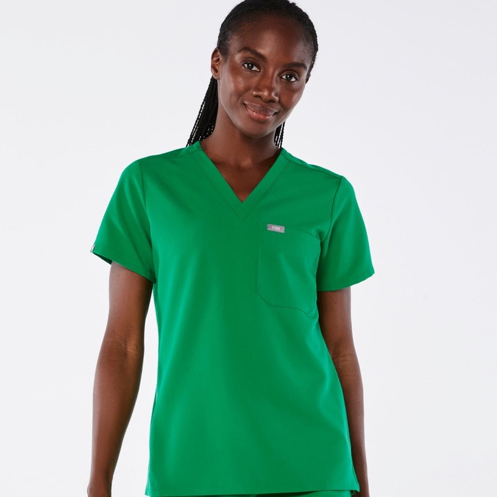 Figs Women's Evergreen Scrub set
